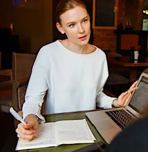 En France, il existe toujours un faible pourcentage de femmes créatrices de startups dans le high-tech.