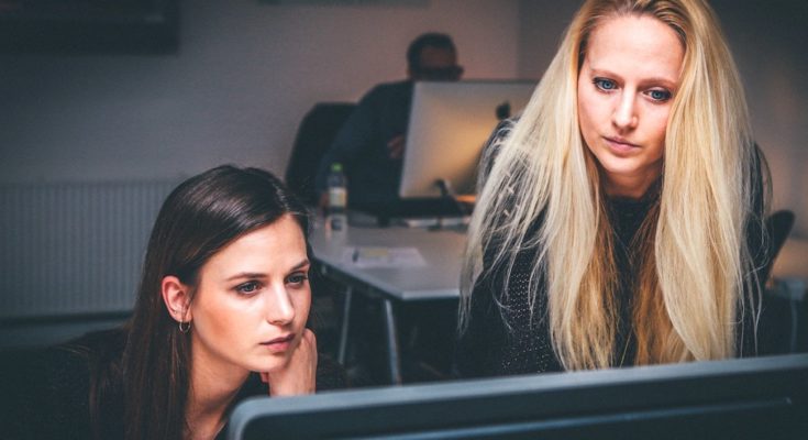 Un faible pourcentage de femmes créatrices de startups existe en France.