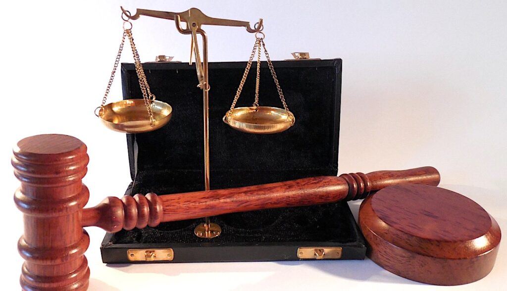 Renforcer la collaboration entre la justice et les élus devient une nécessité.