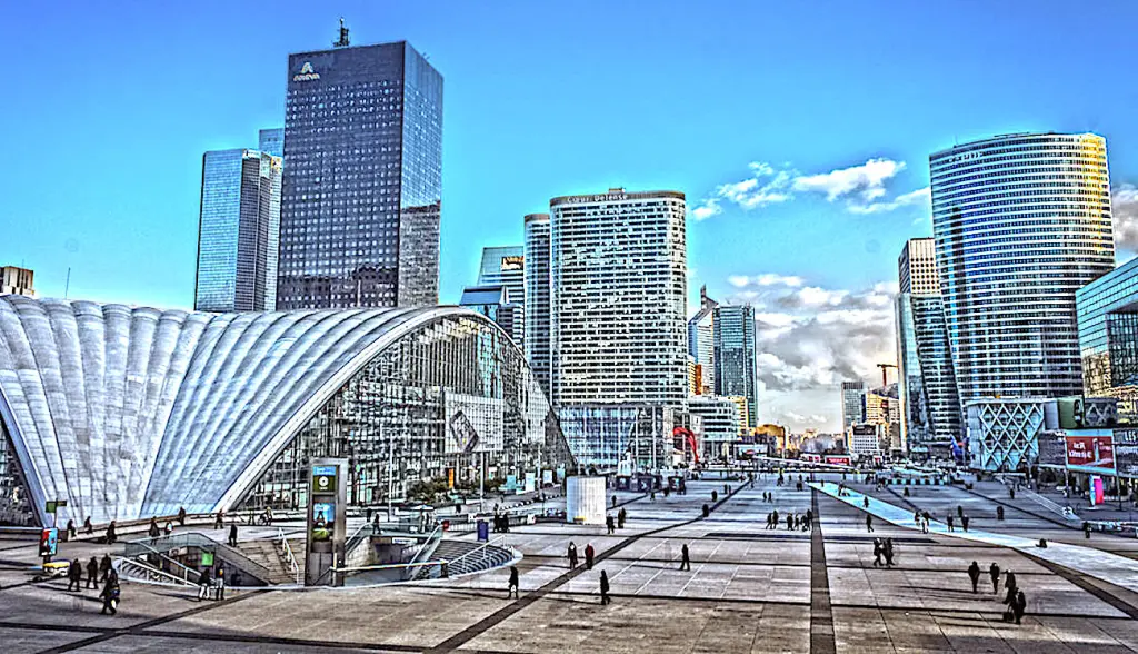 Une métamorphose de l’esplanade de La Défense commencera dès mars 2021.