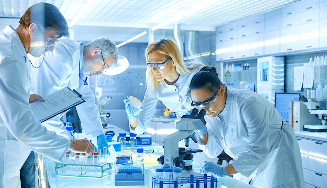 Pour relocaliser les produits pharmaceutiques en France, le Centre-Val de Loire se mobilise.
