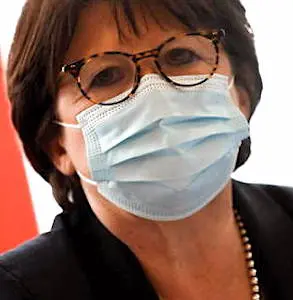 Martine Aubry portant un masque L'annulation de la braderie de Lille va de nouveau repousser cet événement populaire.
