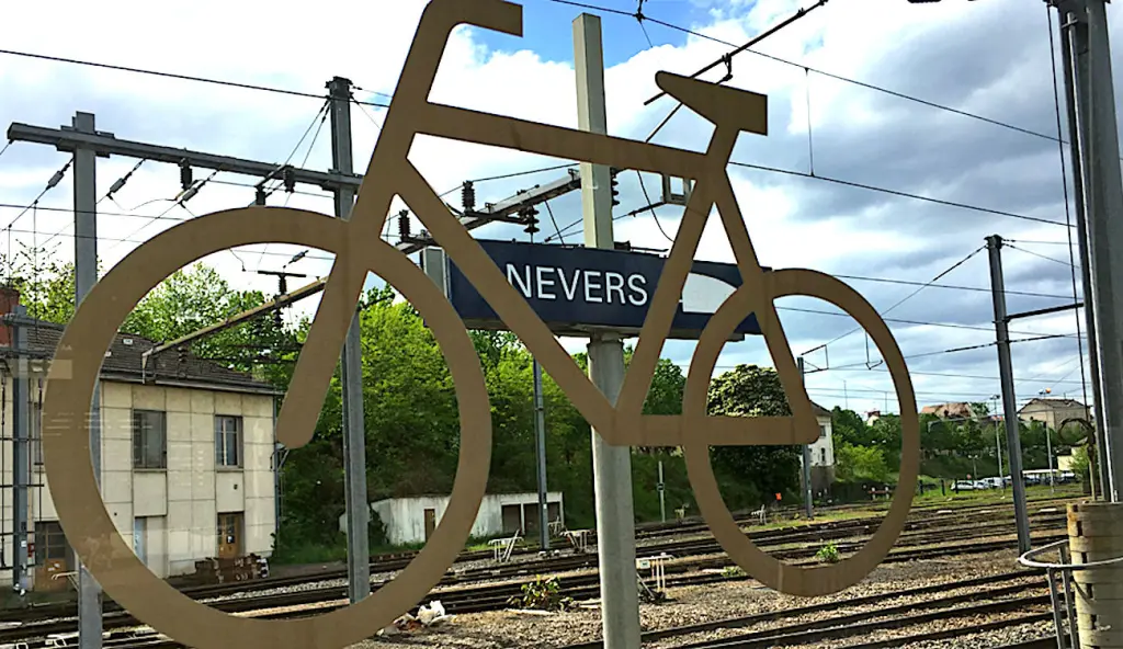 Rouler à vélo à Nevers est un usage encouragé par la ville.