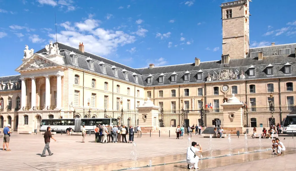En tant que Smart city exemplaire, Dijon poursuit ses efforts numériques.