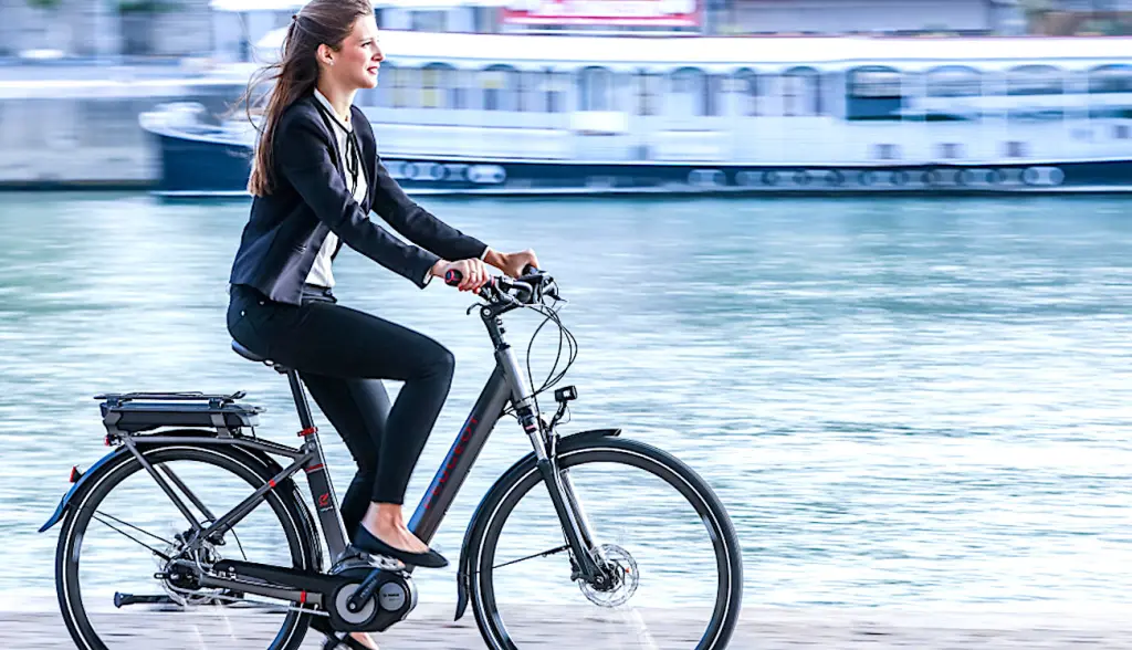 Les ventes des vélos électriques sont en nette hausse en France.