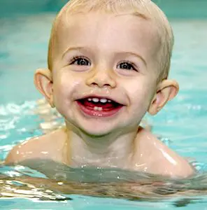 Pour éviter les risques de noyade, le département de l’Indre se mobilise en rouvrant des cours de natation aux jeunes élèves.