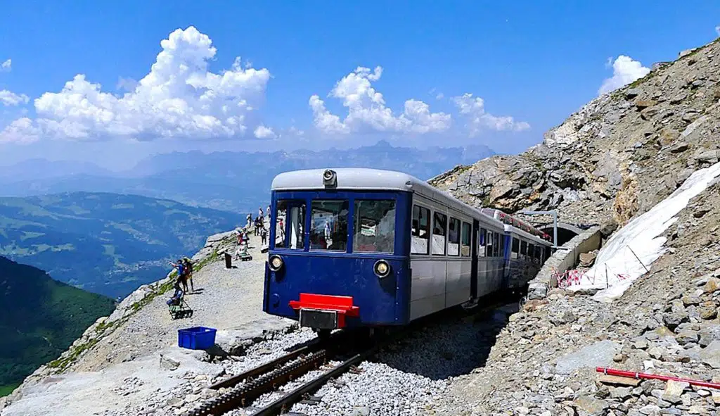 Le tramway du Mont-Blanc est un train mythique qui a recommencé à rouler au mois de juin dernier.