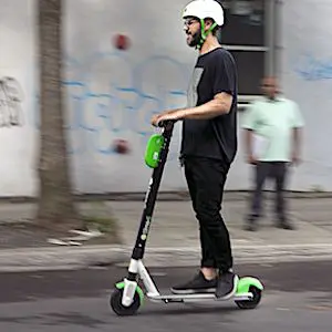 Avec une limite de vitesse des trottinettes plus réduite, Dijon veut limiter le nombre des accidents en centre-ville. 