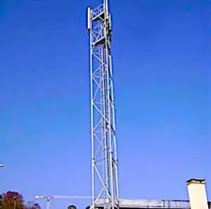 Pour faire une importante économie d’énergie, Free a décidé d'éteindre ses antennes-relais 4G la nuit, car elles sont moins utilisées.
