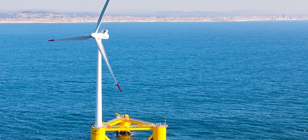Un parc éolien controversé, prévu dans la baie à Saint-Brieuc, est un projet qui soulève de nombreuses contestations.