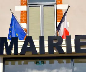 Afin de sensibiliser les élus face à la cybermalveillance, une plateforme spécialisée existe : cybermalveillance.gouv.fr.