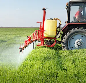 Dernièrement, les arrêtés anti-pesticides ont enregistré une série d’annulations dissuasives, qui laissent l'Etat seul décisionnaire.
