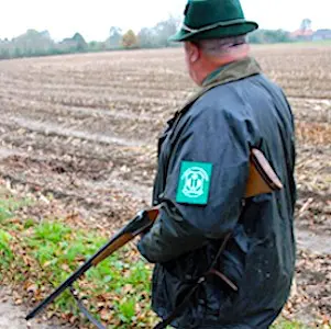 L’opposition des gardes champêtres refuse le principe que les chasseurs obtiennent en plus des droits de police.