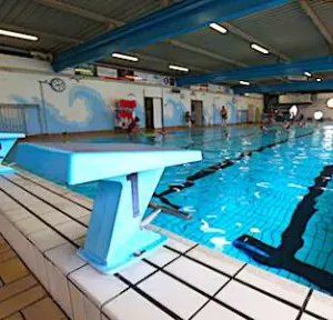 Le coût des piscines pour les collectivités représente souvent des budgets très importants qu'elles ont du mal à assumer.