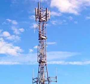 vue d'une antenne relais pour couvrir les meilleures grandes villes pour la 5 G
