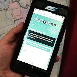 Des études ont révélé que les obstacles au vote électoral en ligne dépasse la technique. De plus, Internet n'éviterait pas les abstentions. 