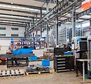 Actuellement, la réindustrialisation française est en train de prendre forme dans divers secteurs, malgré le frein de la pandémie.