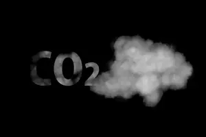 En effet, on pourrait se retrouver avec une émission de CO2 considérablement réduite, une vision soutenue par l’Agence de l’environnement et de la maîtrise de l’énergie (ADEME), qui les démontre par ces propos : « Les émissions de CO2 par passager et par kilomètre sont actuellement à 20 grammes avec un bus électrique, contre 60 à 100 grammes (selon les cycles) pour un bus diesel ».