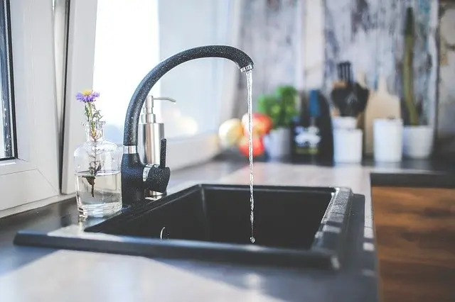 Interdiction de l'eau du robinet