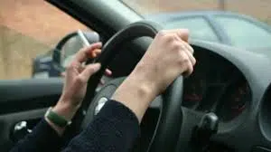 Interdiction de fumer au volant 