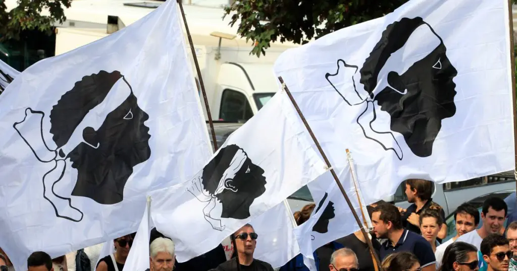 Autonomie de la Corse