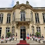 Lucie Castets à Matignon