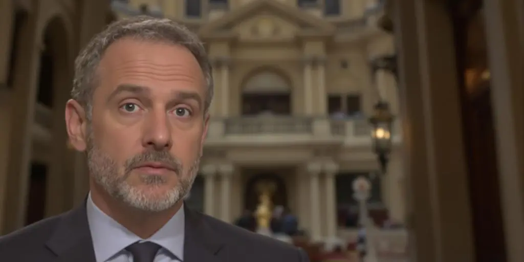 Alexis Kohler devant l'Assemblée nationale de France.