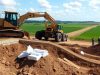 Chantier de construction de l'autoroute A69 en cours.