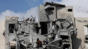 Iran, Ukraine, Proche-Orient : les crises internationales rattrapent la politique française