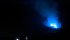Volcan Kawah Ijen, cratère bleu, soufre, nuit