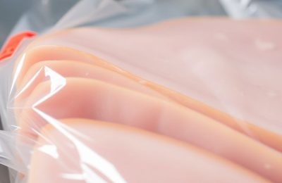 Jambon sous vide avec étiquette d'avertissement de listeria