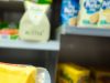 Paquet de beurre contaminé dans un supermarché Leclerc.