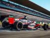 Formule 4 en pleine course sur piste.