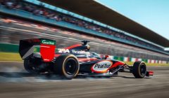 Formule 4 en pleine course sur piste.