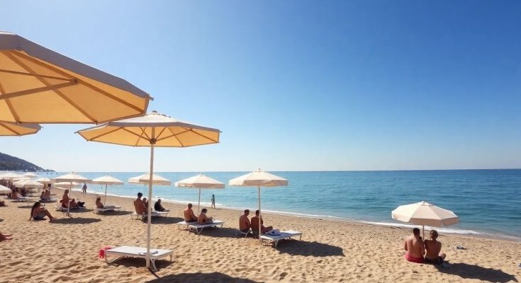 Soleil éclatant sur la Côte d'Azur avec des vacanciers.