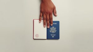 États-Unis : Trump s’attaque aux visas des étudiants, travailleurs et diplomates