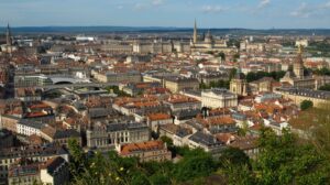 Bordeaux & Bordeaux Métropole : concilier attractivité, vignoble et sobriété foncière