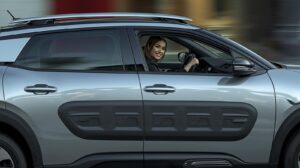 Un litre de carburant en 2026 : pétrole, taxes, CEE et marges, qui prend quoi ?