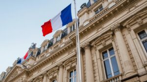 Presidentielle 2027 : Jordan Bardella atteint un record de popularite dans les sondages