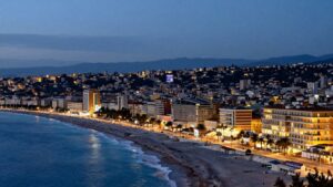 Extension des horaires des services publics : à Nice, la proposition du candidat Estrosi fait des vagues