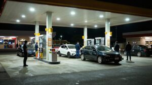 Essence : appel à la grève dans 200 stations-service Total vendredi, à la veille des départs en vacances en Île-de-France