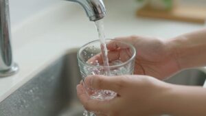 Eau potable : comment les restrictions peuvent modifier le quotidien des habitants