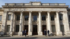 Bercy demande à l’Inspection générale des finances d’évaluer les risques d’une reconduction du budget actuel