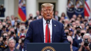 Guerre en Iran: "Dès que cette guerre sera terminée, les prix du carburant vont s'effondrer", affirme Donald Trump