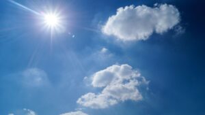 Canicule personnes isolées : les communes doivent renforcer le repérage à domicile