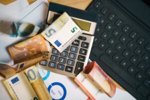 PEA : après cinq ans, retirer votre argent est-il vraiment totalement exonéré d’impôt en 2026 ?