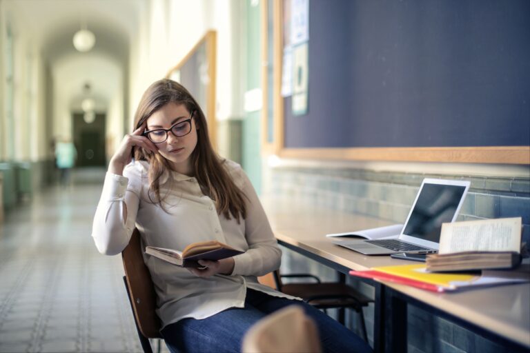 CVEC 2026-2027 : devez-vous vraiment payer les 105 € avant votre inscription universitaire ?