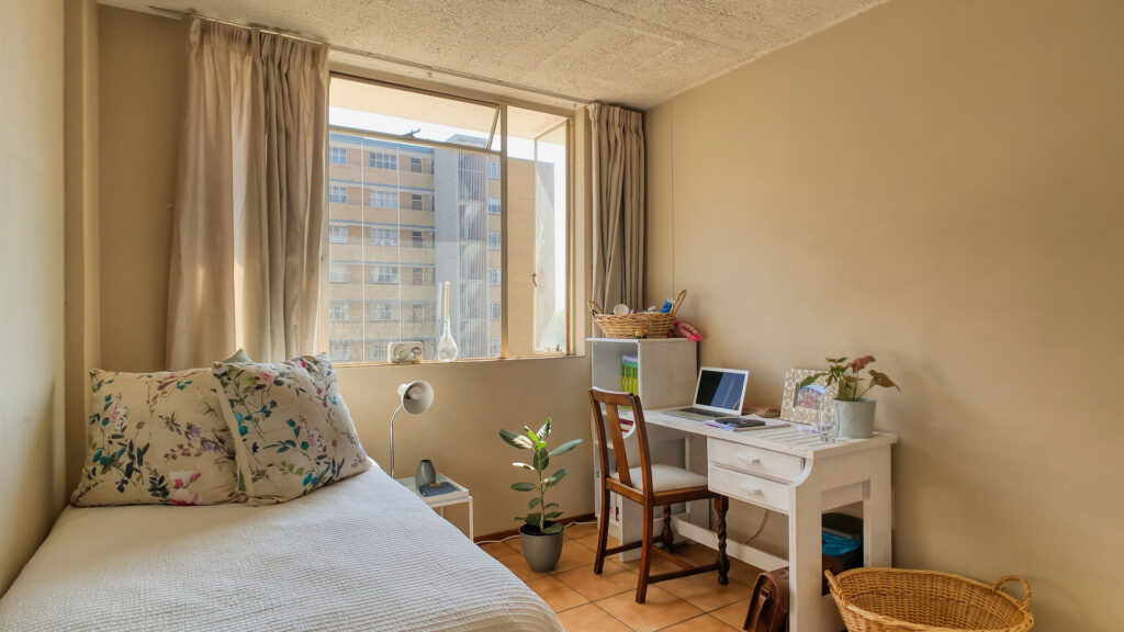 Chambre d’internat destinée à un élève boursier