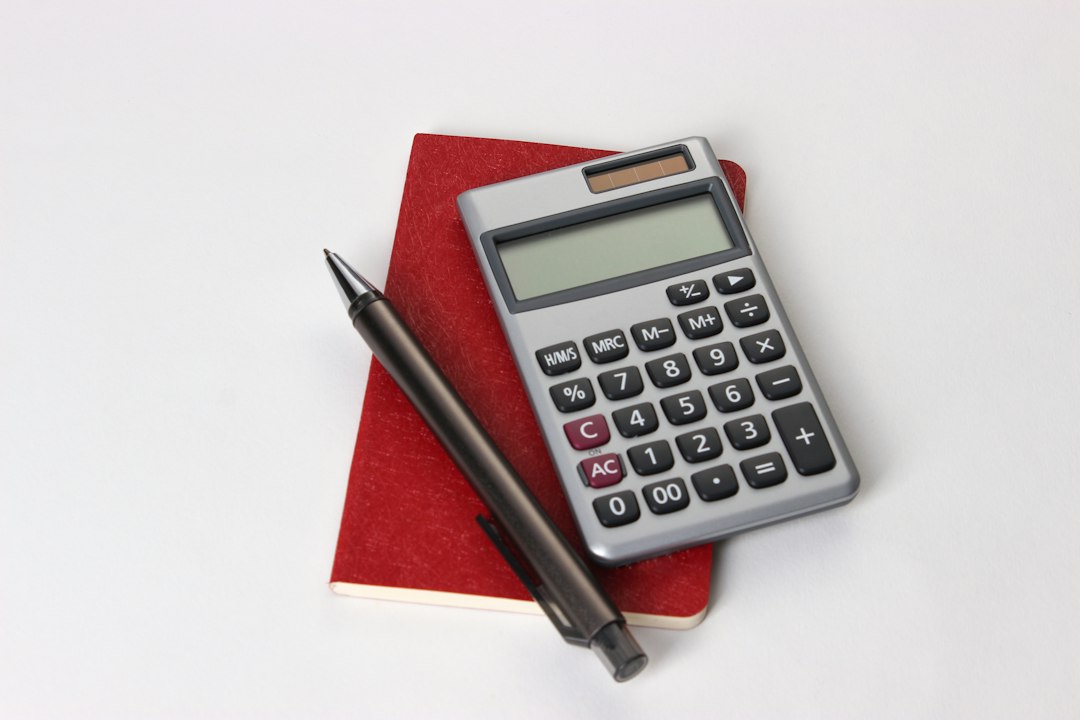 Documents et calculatrice pour préparer le budget du chèque énergie 2027