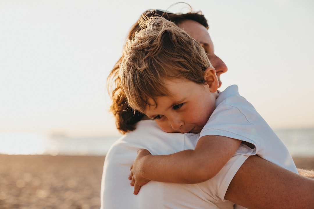 Famille concernée par le renouvellement de la Complémentaire santé solidaire